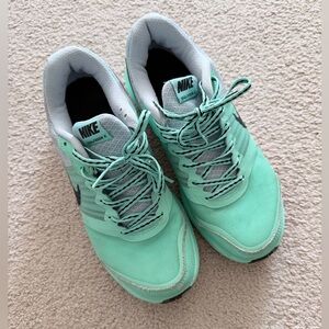 Nike used women sneakers